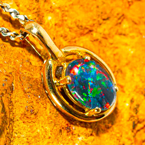 BARBADOS BLUES 14KT YELLOW GOLD AUSTRALIAN  OPAL NECKLACE